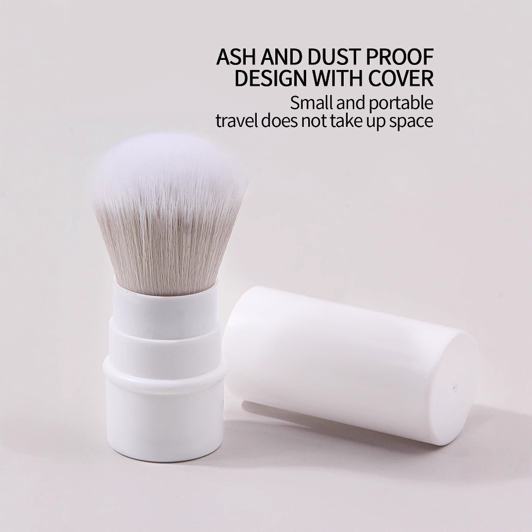 Portable mini telescopic brush, super soft bristle blush brush, foundation brush, nail dust brush, factory stock, first-hand supply Application Scenario