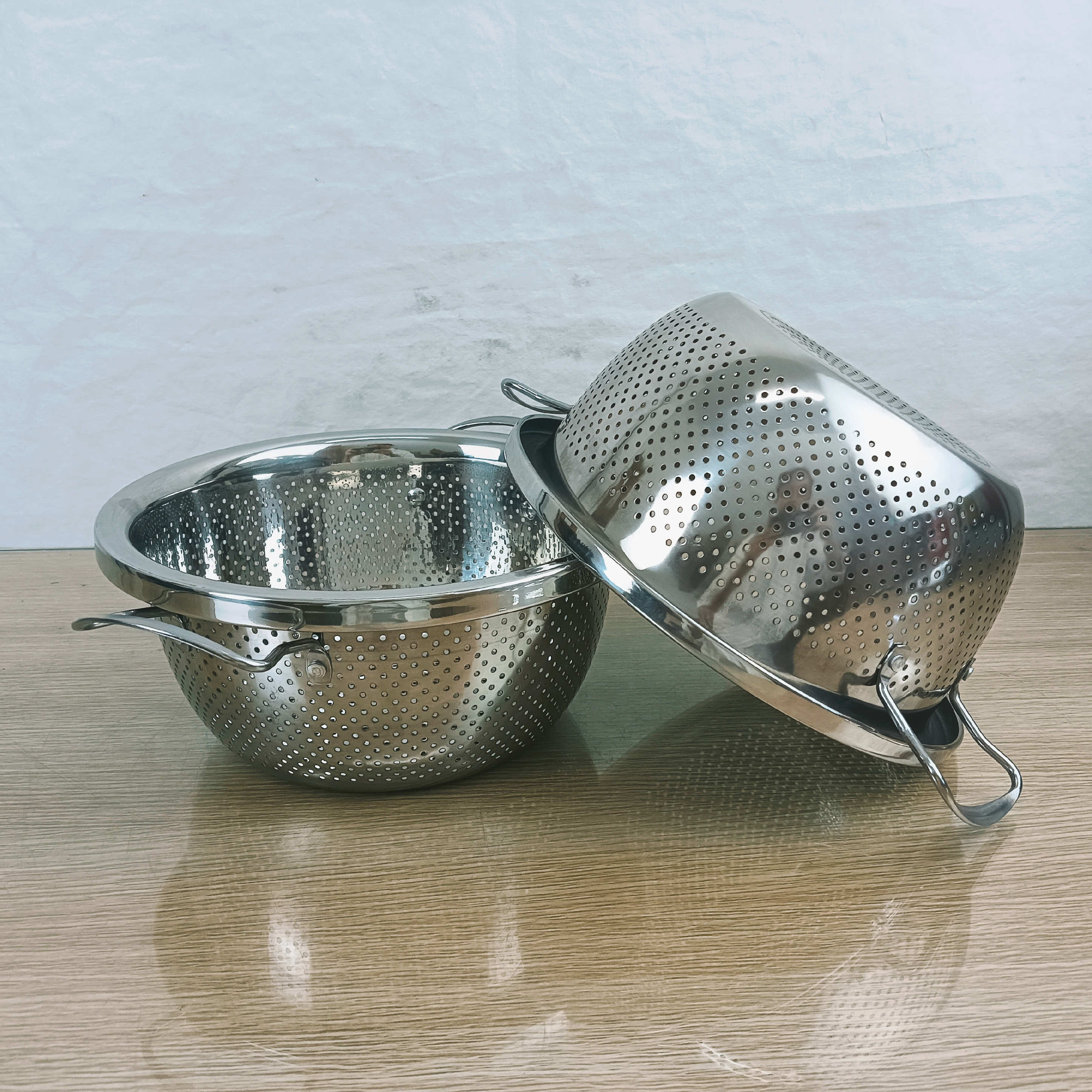 DF99483 304 stainless steel rice-washing sieve, vegetable washing basin, kitchen household fruit basin, draining basket, filter screen set basin, DF TRADINGHOUSE details Picture