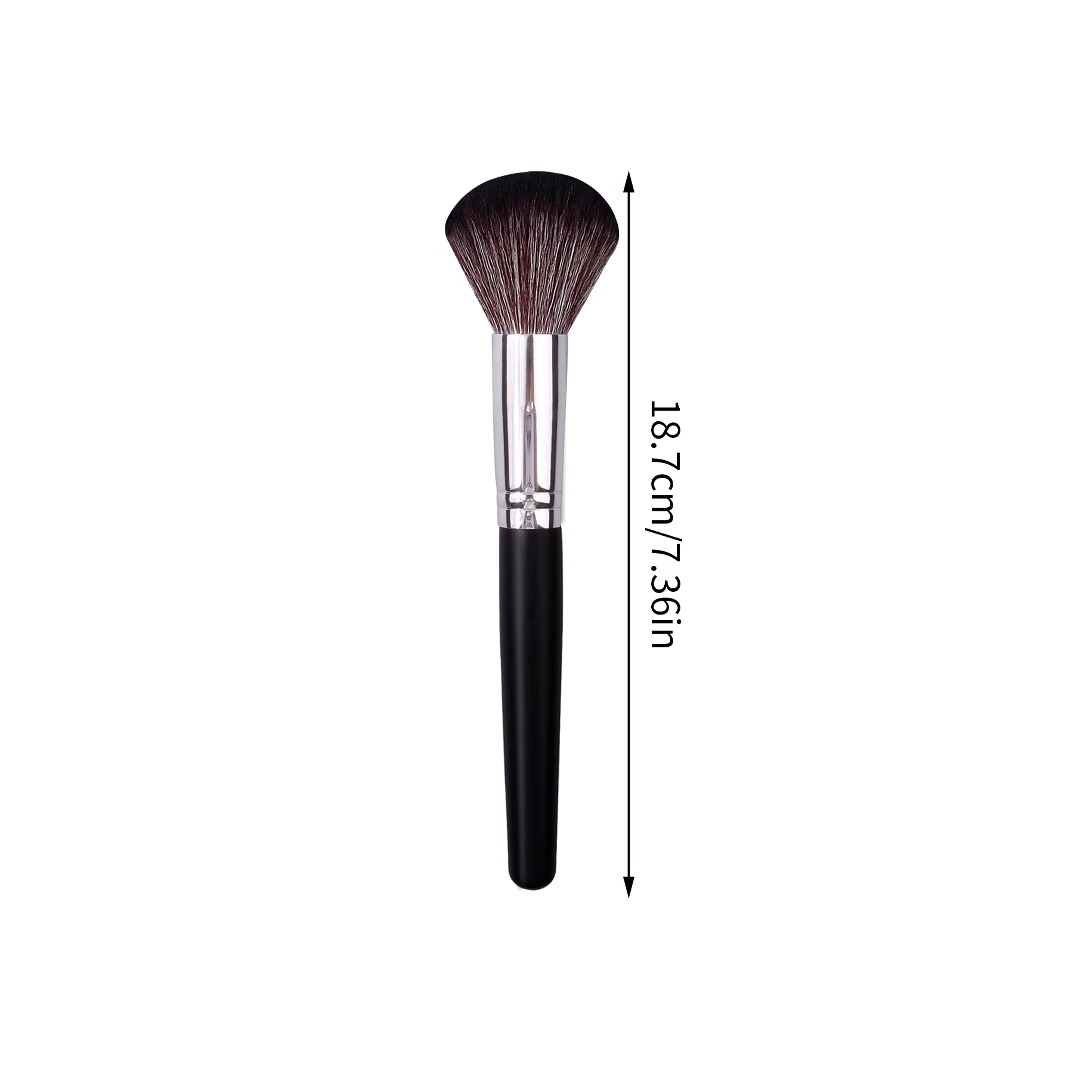 Single wooden-handled loose brush portable soft-bristled makeup brush, powder and blush brush, beginner's beauty tools in stock at special price Application Scenario