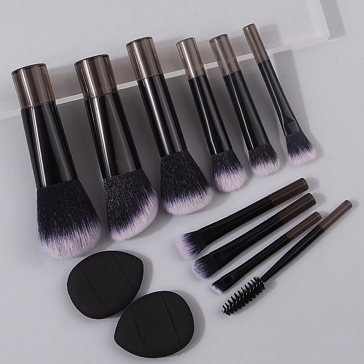 New 10-piece mini makeup brush set, portable loose powder brush, eyeshadow brush, mascara brush, thumb powder puff, beauty tools full figure