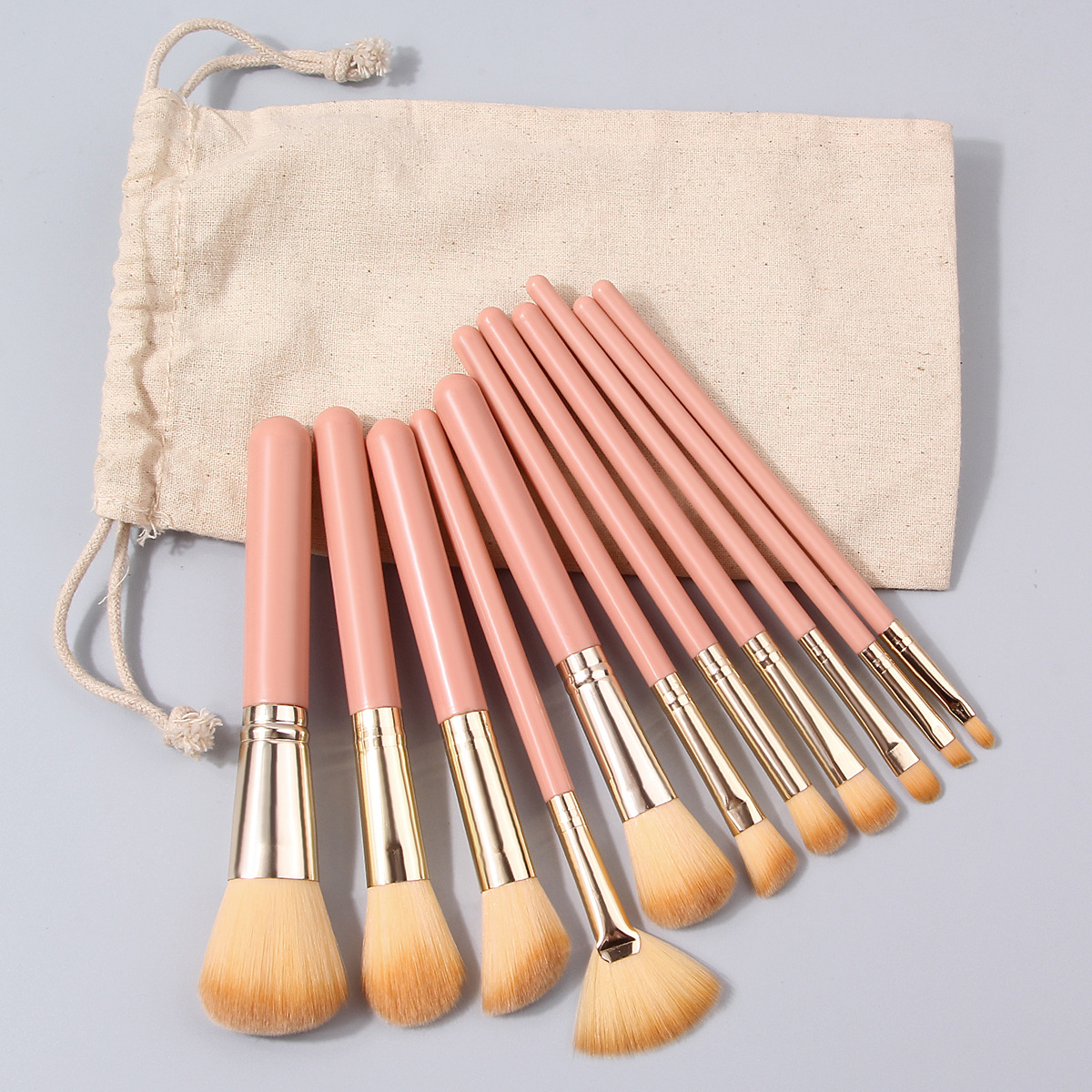New 11-piece makeup brush set in a cloth bag, super soft loose powder blush eyeshadow brush, beginner's beauty tool details Picture