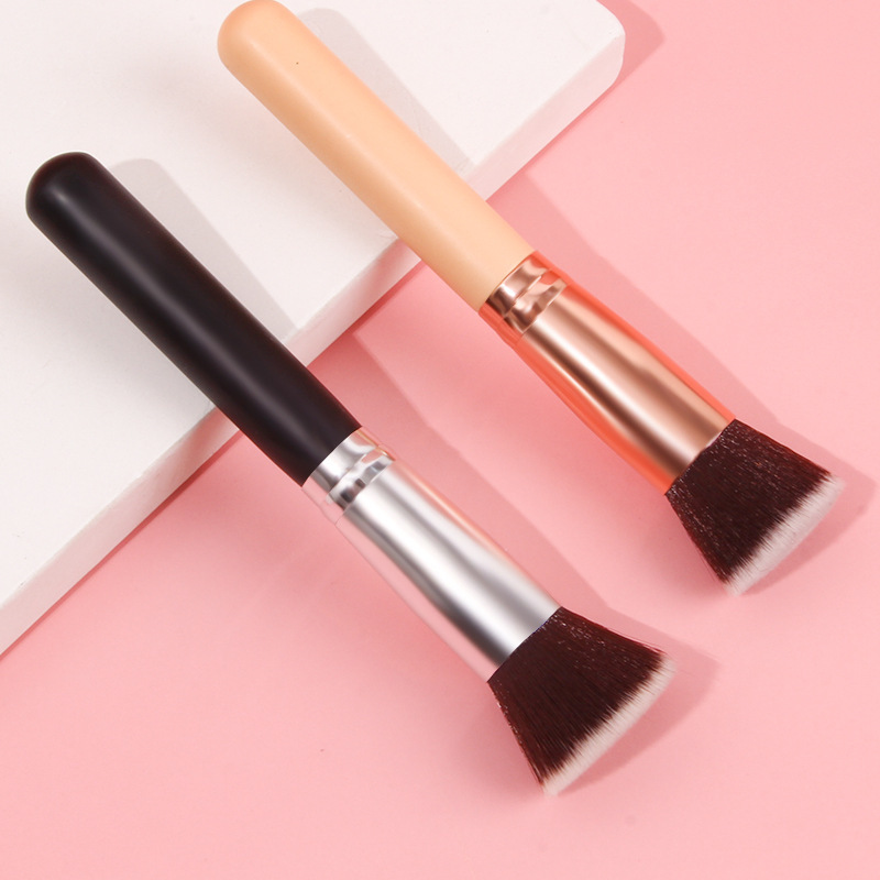 Single flat-head makeup brush, facial contouring brush, beginner makeup tools, foundation brush, beauty tools wholesale full figure