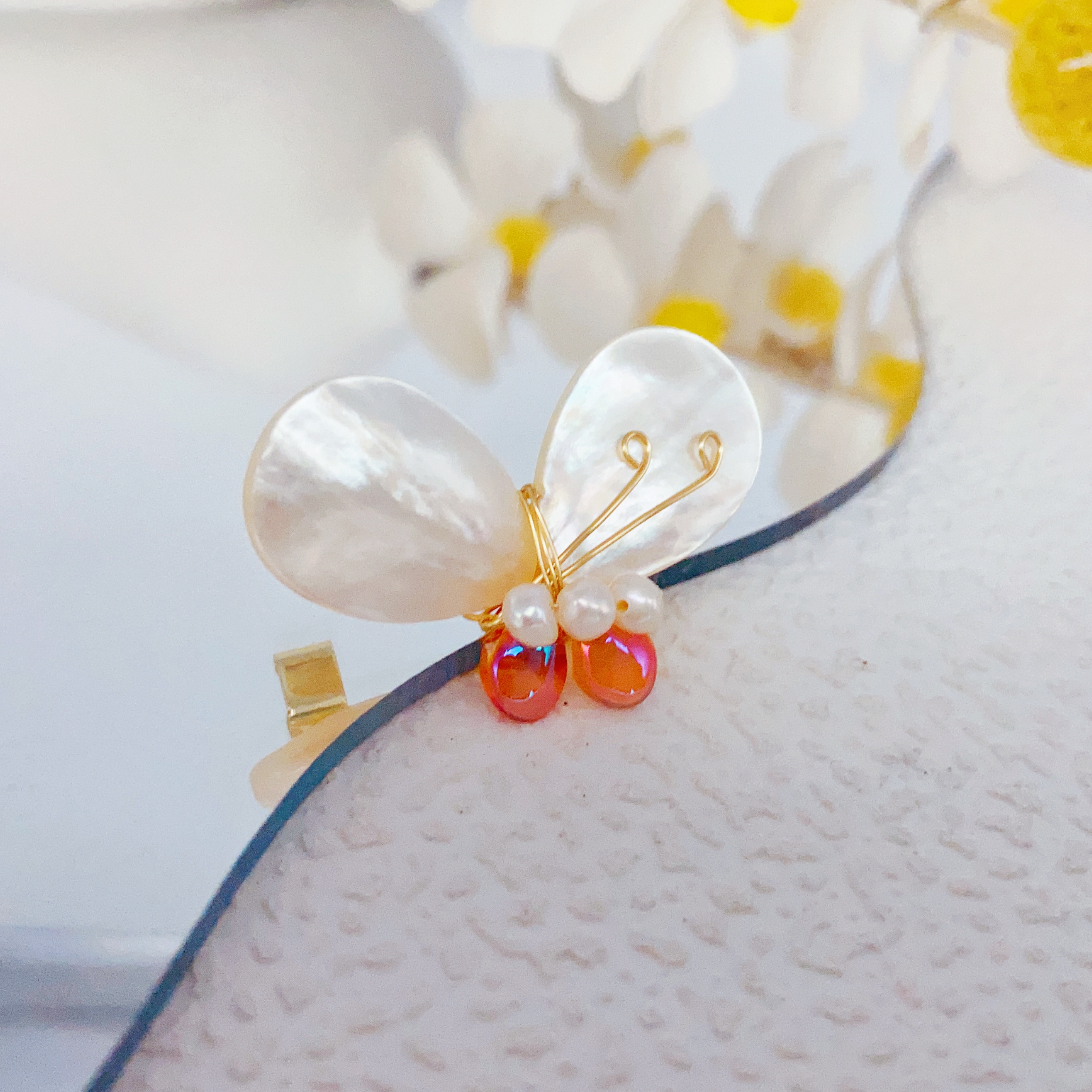 Pearl flower brooch, Baroque pearl brooch, brooch, decorative national trend brooch, retro accessory brooch, ladies' waist-cinching fashion details Picture