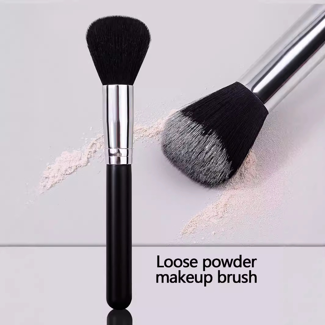 High-quality, in-stock blush brushes, contouring brushes, short loose brushes, high-gloss brushes, makeup brushes, and beauty tools are always in stock full figure