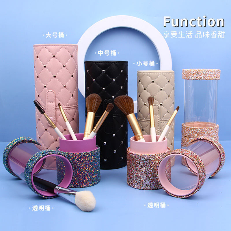 Rivet buckle makeup brush storage cylinder, complete set of makeup brush storage tools, portable makeup storage, beauty tools wholesale Application Scenario