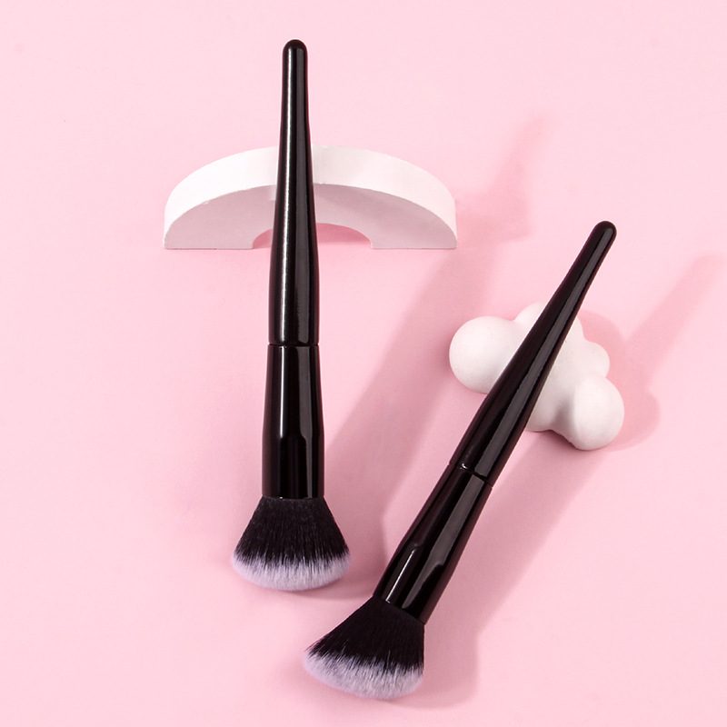 Cross-border single wooden handle blush brush, loose powder brush, contouring brush, setting brush, facial makeup, London brush details Picture