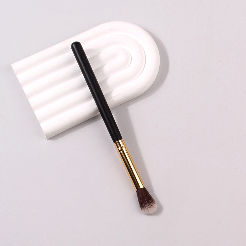 Wooden handle single high-gloss brush, portable soft-bristled high-gloss brush, beginner makeup brush, makeup tool brush, wholesale in stock Specification drawing