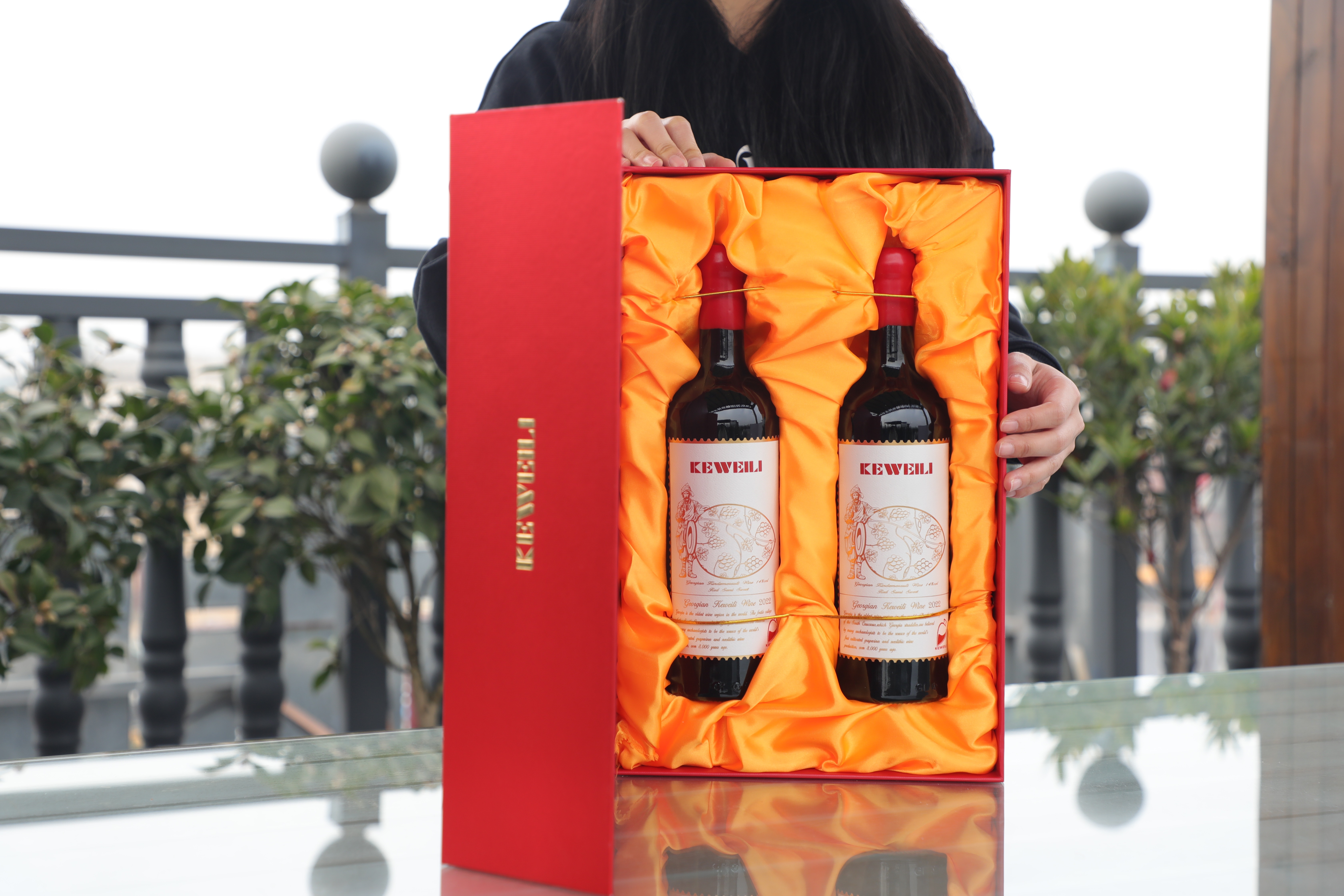 格鲁吉亚克维利半甜红葡萄酒