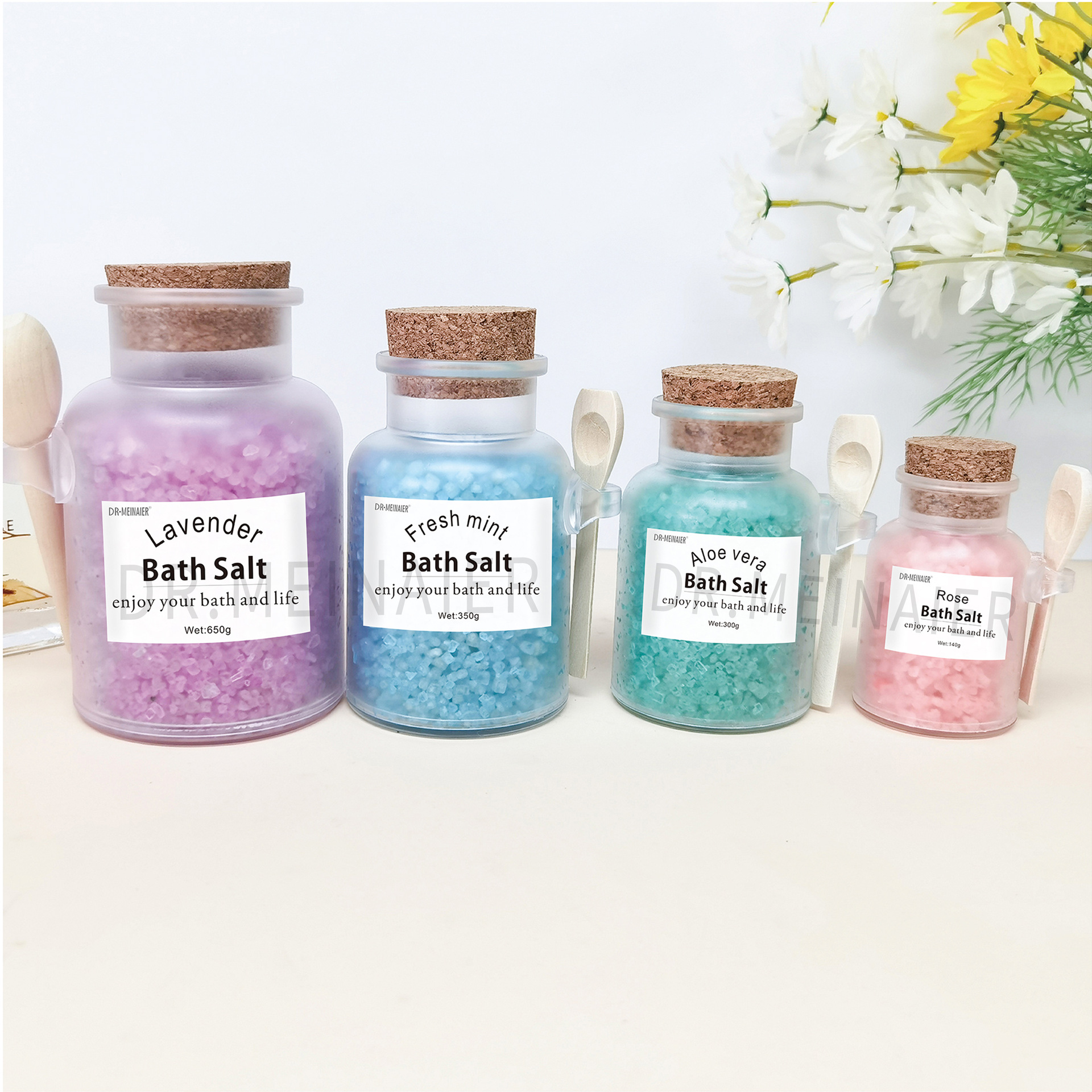 Cross-border manufacturer wholesale rose dried flower bath salt, moisturizing scrub salt, crystal salt, Himalayan salt, bath and bathing salt full figure