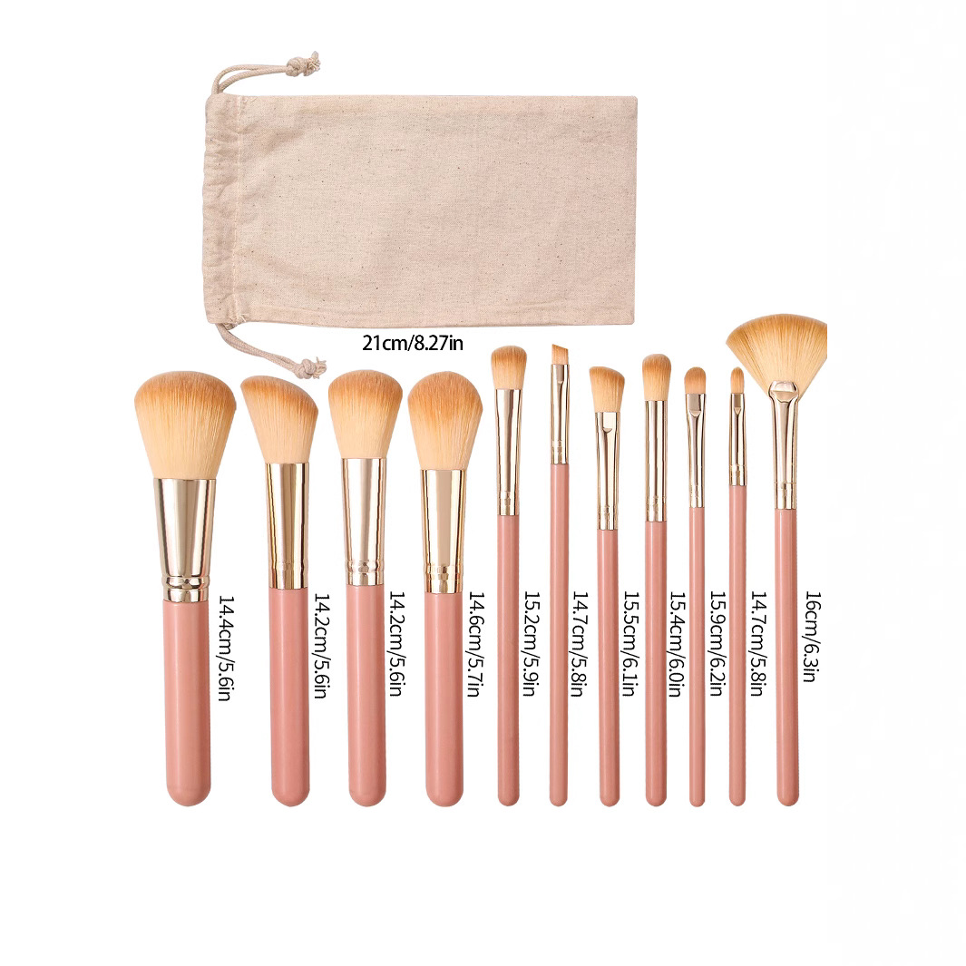 New 11-piece makeup brush set in a cloth bag, super soft loose powder blush eyeshadow brush, beginner's beauty tool Application Scenario