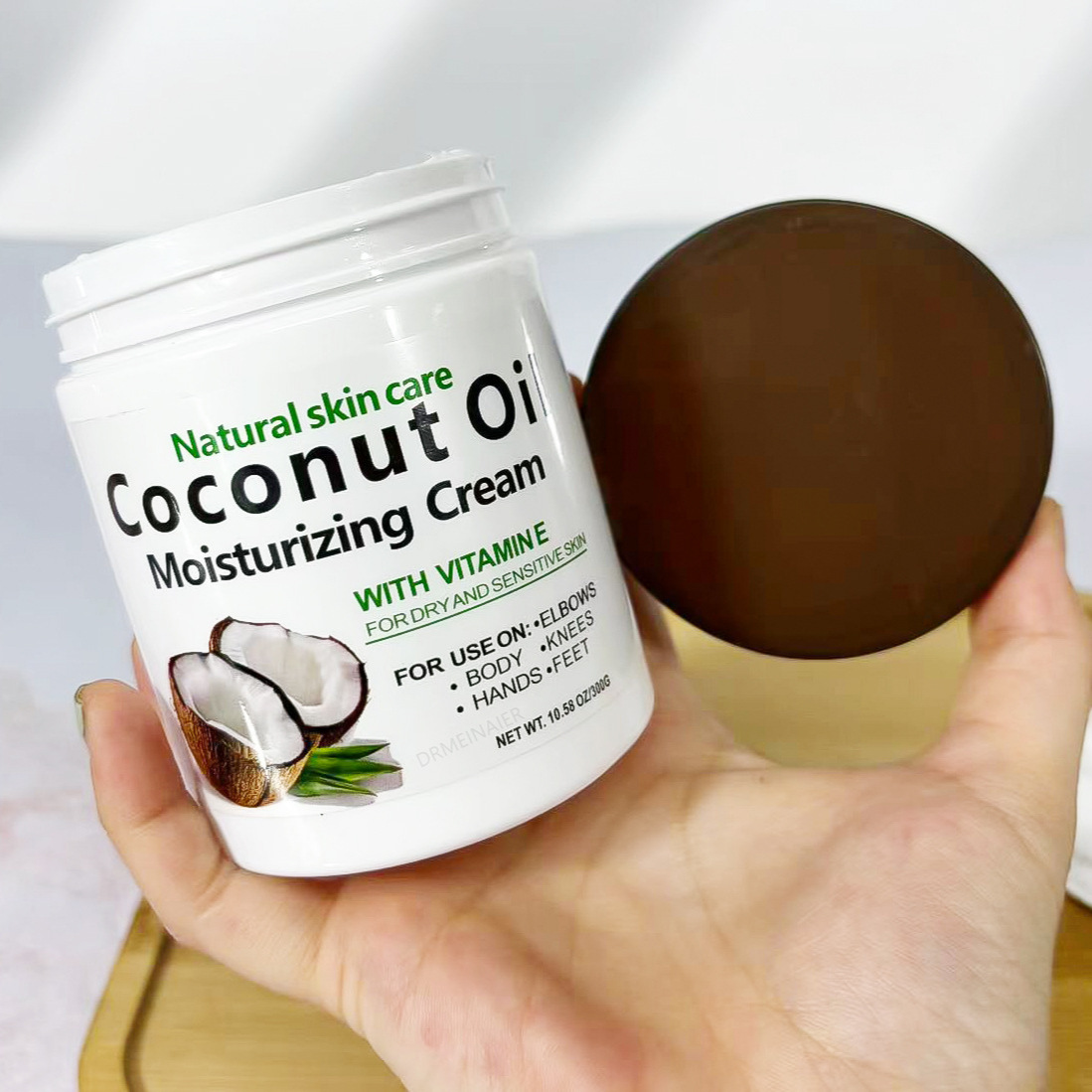 Cross-border exclusive cream coconut moisturizing cream, firming, nourishing and brightening face cream, hydrating and oil-control lotion, wholesale for export Application Scenario