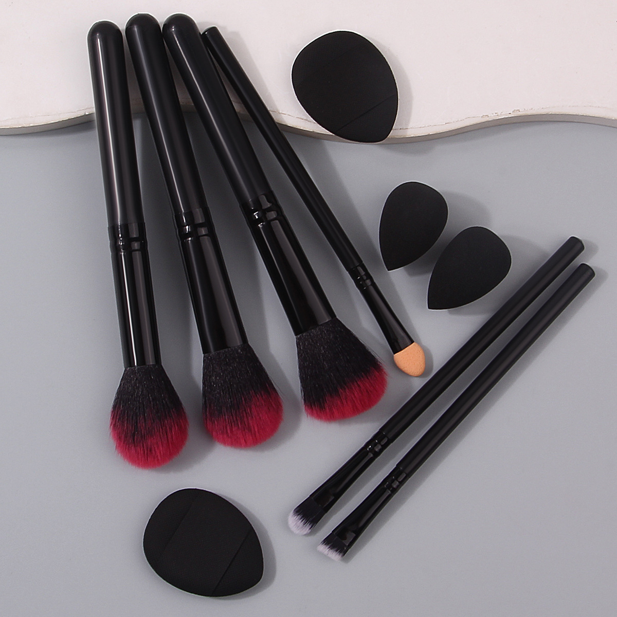 6-piece makeup brush set for beginners, mini thumb sponge powder puff, complete portable beauty tools wholesale Specification drawing