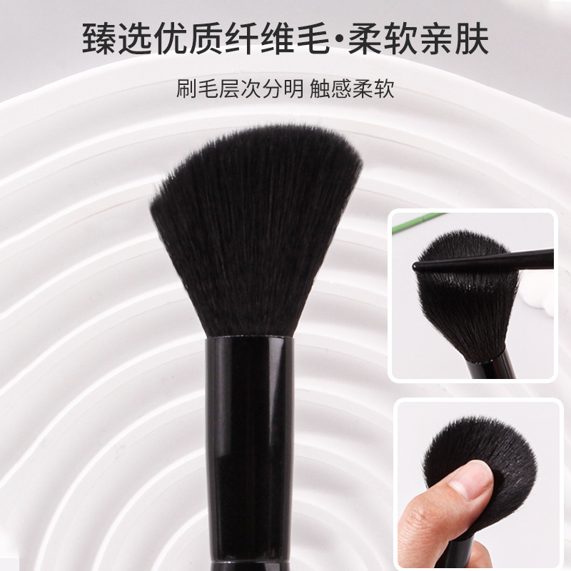 Single-stick flame blush brush, highlighter brush, soft-bristled angled contactor brush, setting brush, beauty tool, makeup brush details Picture