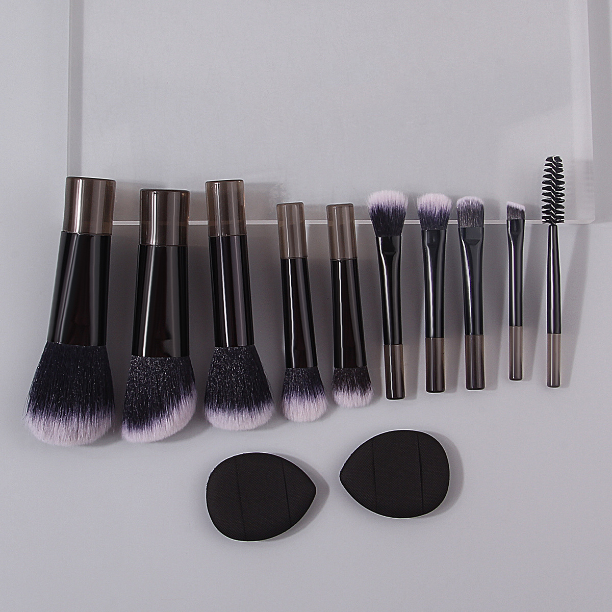 New 10-piece mini makeup brush set, portable loose powder brush, eyeshadow brush, mascara brush, thumb powder puff, beauty tools details Picture