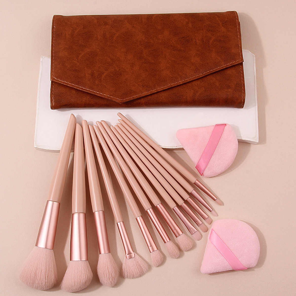 12-piece makeup brush set, soft bristle loose powder blush brush, beginner beauty tools, makeup bag with triangular powder puff full figure