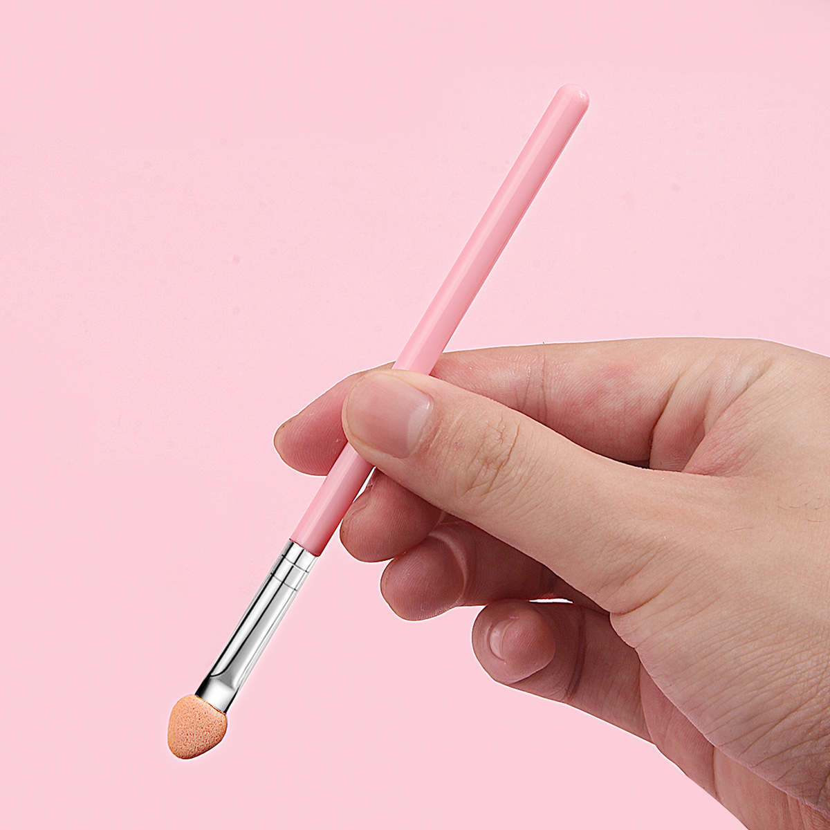 The skin-fair two-color rubber cotton heart-shaped sponge eyeshadow brush is a top-quality sponge eyeshadow stick brush that is a best-selling product in cross-border e-commerce Application Scenario