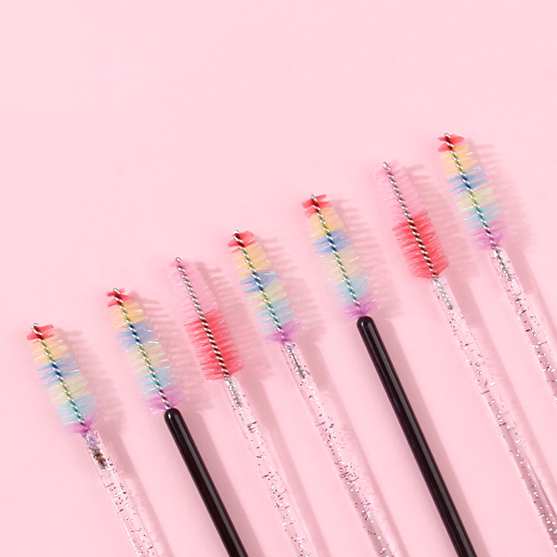 50 colorful makeup brushes, eyelash curlers, mascara applicators, one-time eyelash extensions, false eyelash brushes, and flexible eyebrow combs details Picture