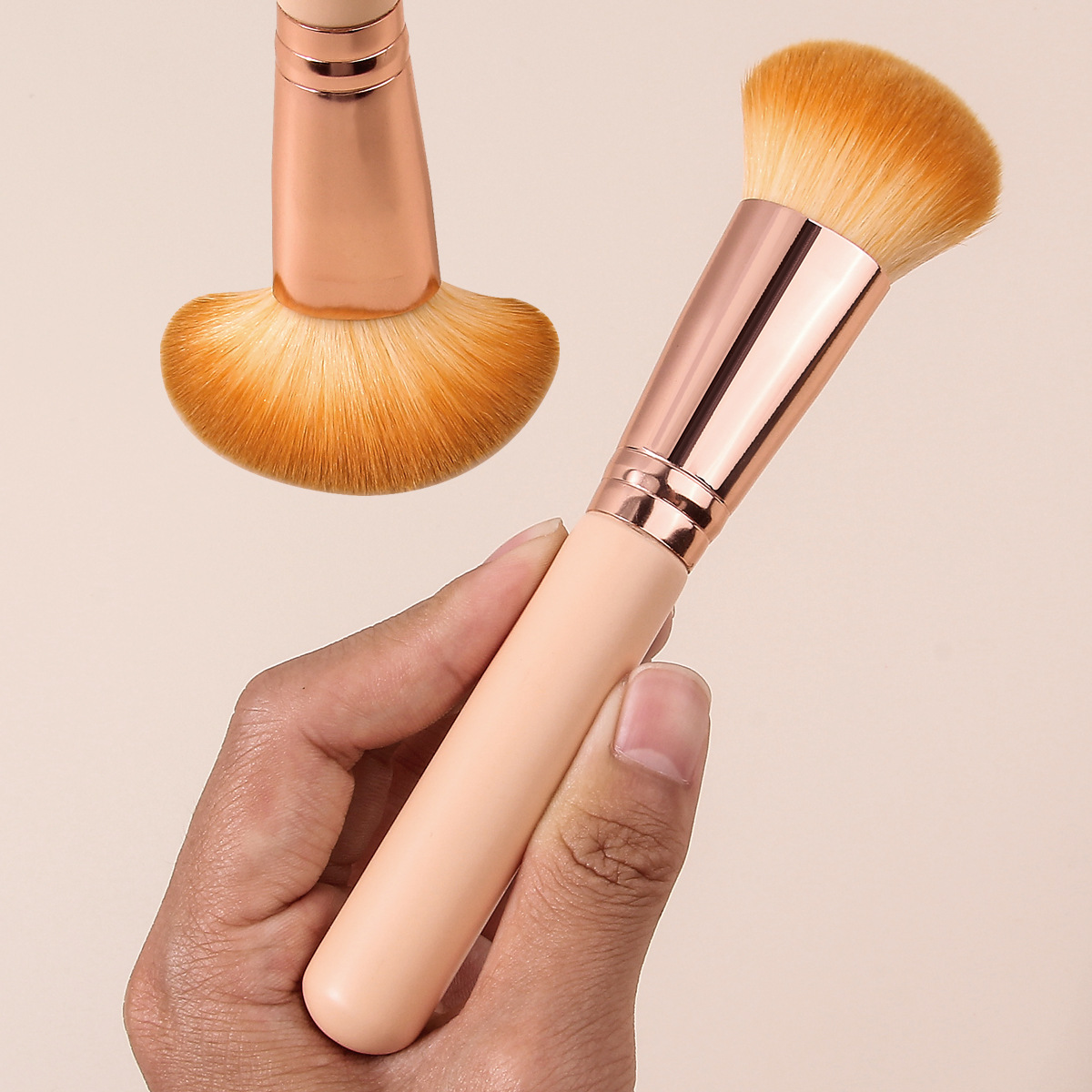 Multi-functional loose brush, soft bristles, powder-free setting brush, honey brush, portable makeup tool for beginners, makeup brush details Picture