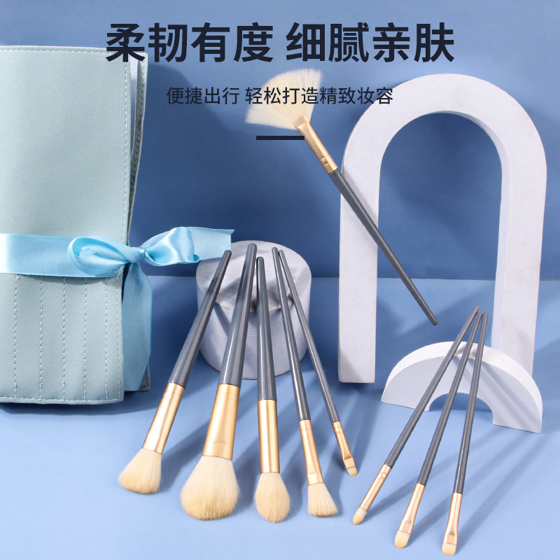 The Blue Bridge 10-piece makeup brush set, a makeup tool brush with soft bristles and a portable makeup case, is a bestseller details Picture