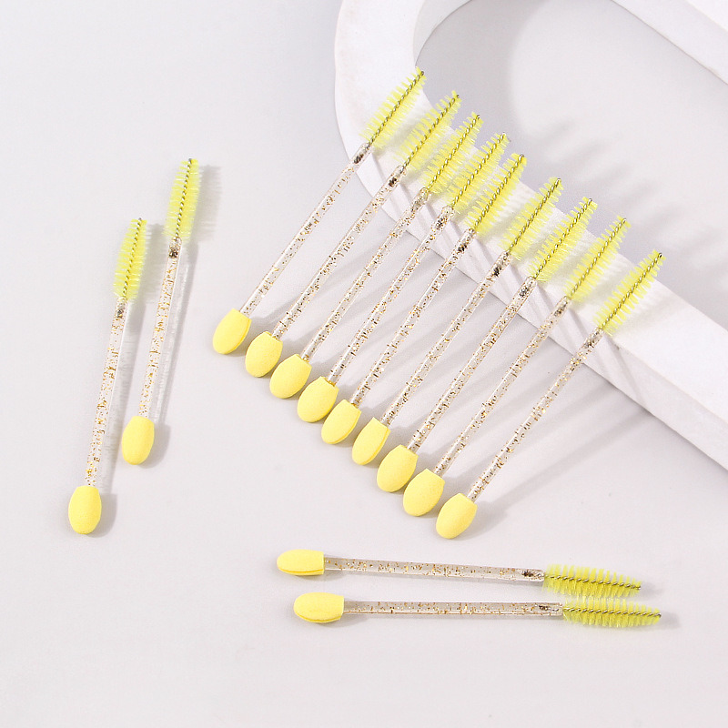 Disposable double-headed sponge eyeshadow makeup brush, eye spiral eyelash curl sponge smudging brush, transparent crystal handle Application Scenario