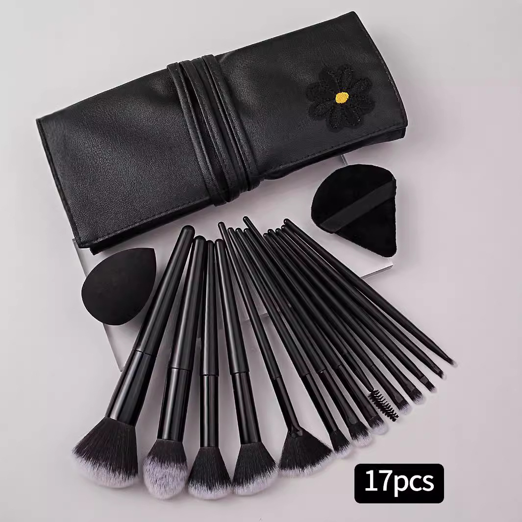 A complete set of 14 high-end makeup brushes, including loose powder, blush and eyeshadow brushes, is portable with 12 holes and a strap for storage full figure