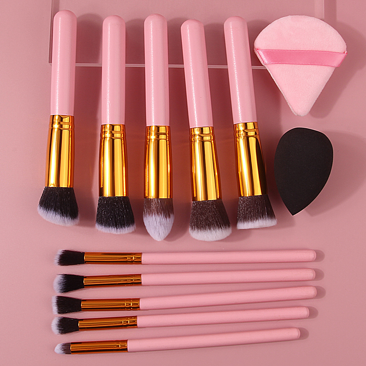 Pink 10-piece wooden-handled makeup brush set, foundation blush brush, triangular powder puff, beauty egg, beginner's beauty tools Specification drawing