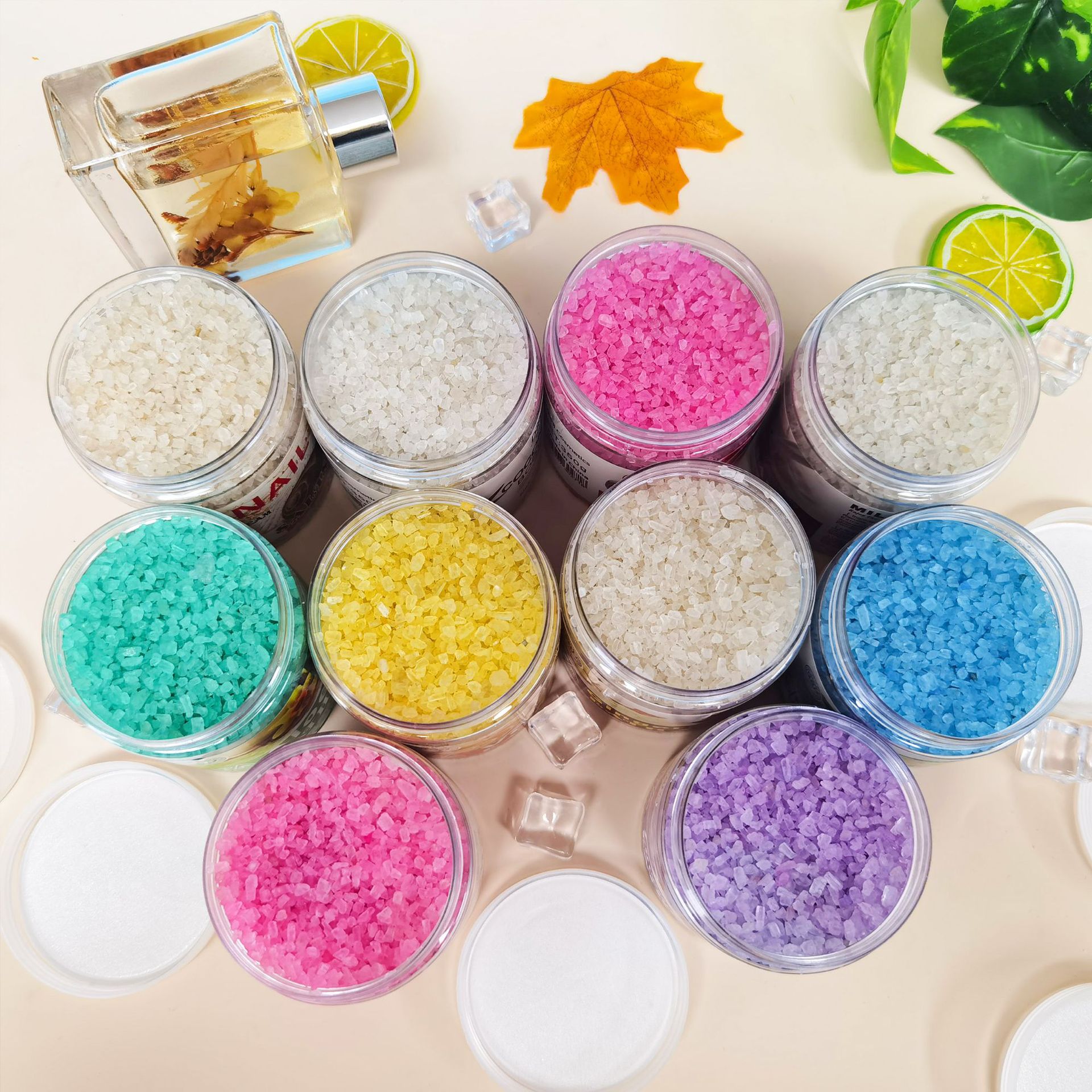 Cross-border exclusive scrub crystal salt, scented bath, coarse salt for exfoliation and chicken skin removal, sea salt for bathing and foot soaking 350g Application Scenario