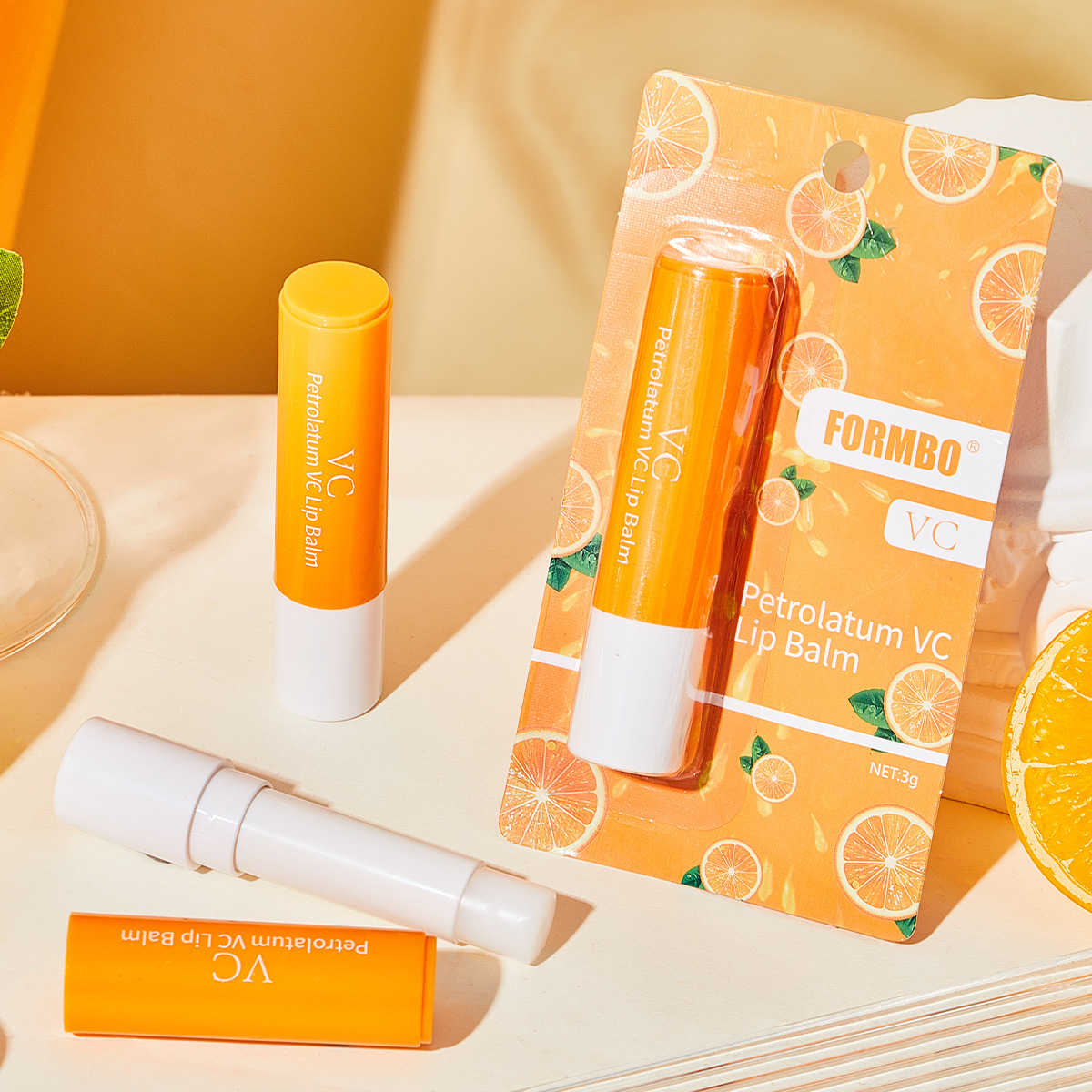 【 Cross-border Exclusive 】FORMBO Vitamin C Lip Balm hydrates, moisturizes, nourishes, prevents dryness and cracking, reduces lip lines and removes dead skin details Picture