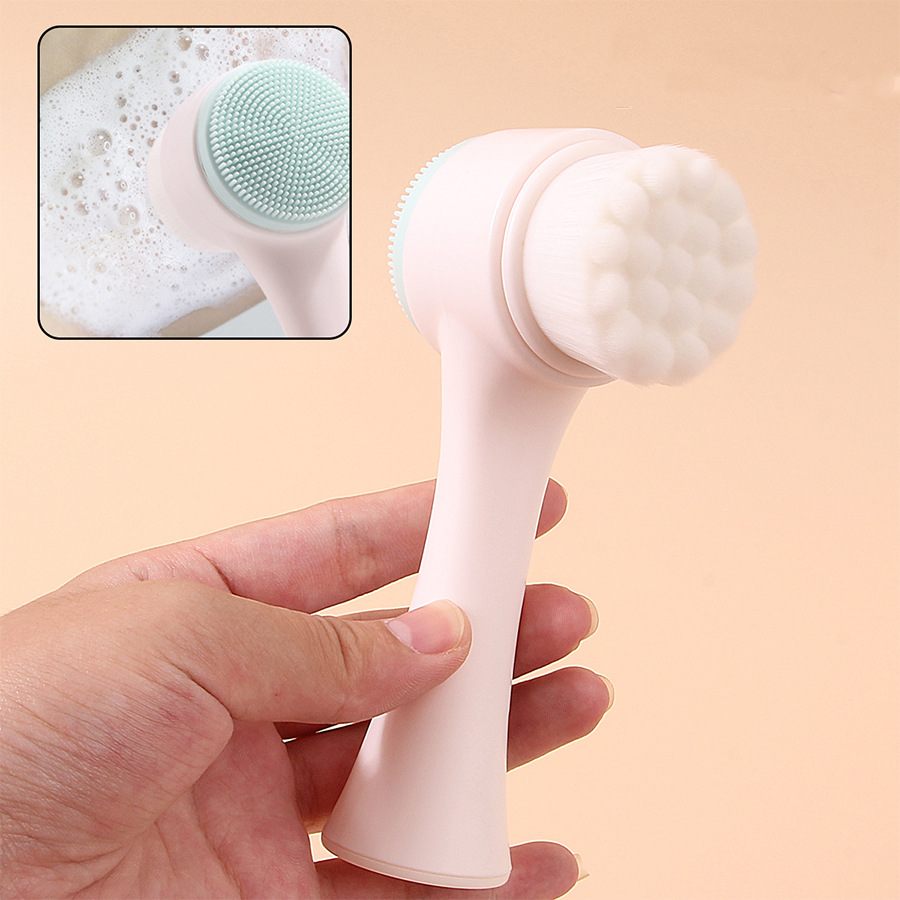 This multi-functional double-sided silicone facial cleanser and soft-bristled facial cleansing brush is a powerful tool for deeply cleaning pores and removing blackheads details Picture