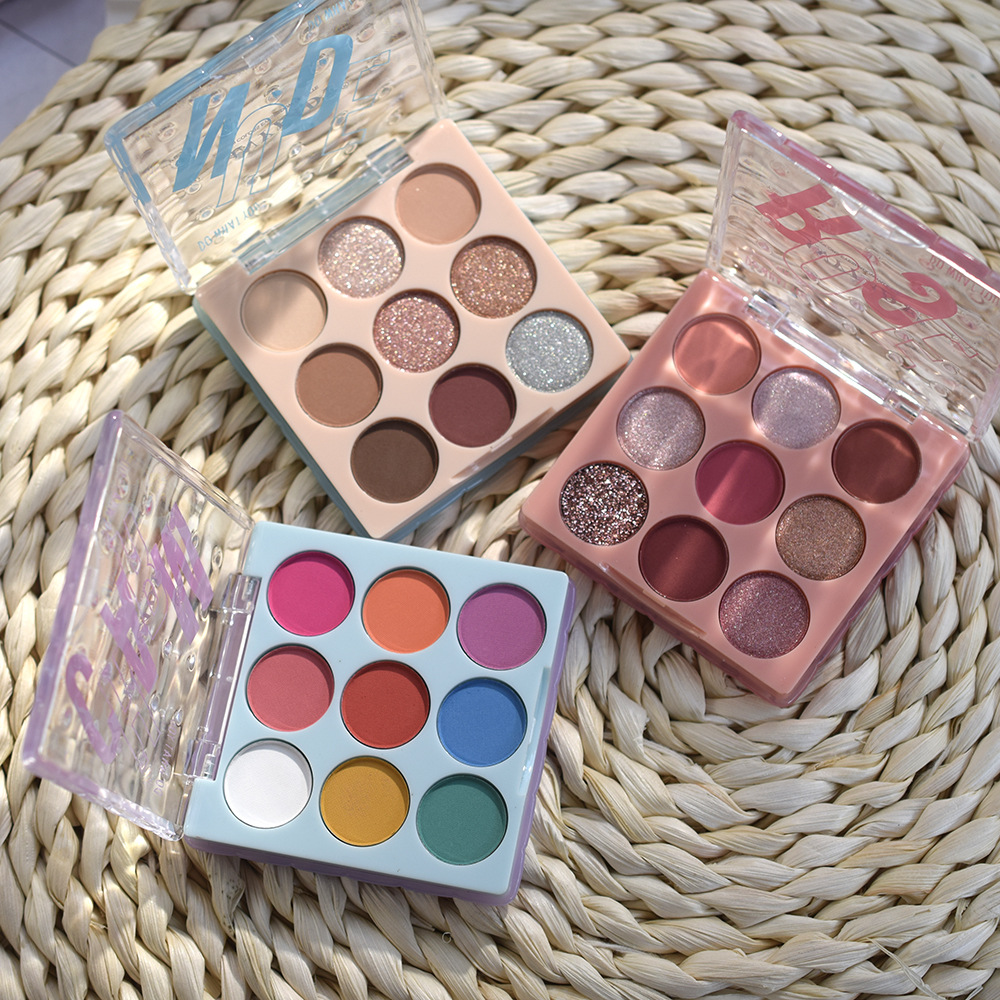 The new 8244 nine-grid EYESHADOW is only exported for foreign trade. [ANYLADY] Pearl matte Eyeshadow full figure