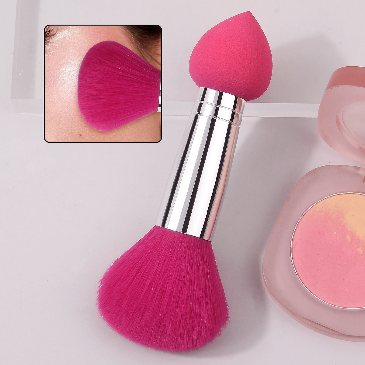 New cross-border bestseller: Single loose brush, sponge egg concealing foundation brush, multi-functional facial blush brush, portable version details Picture
