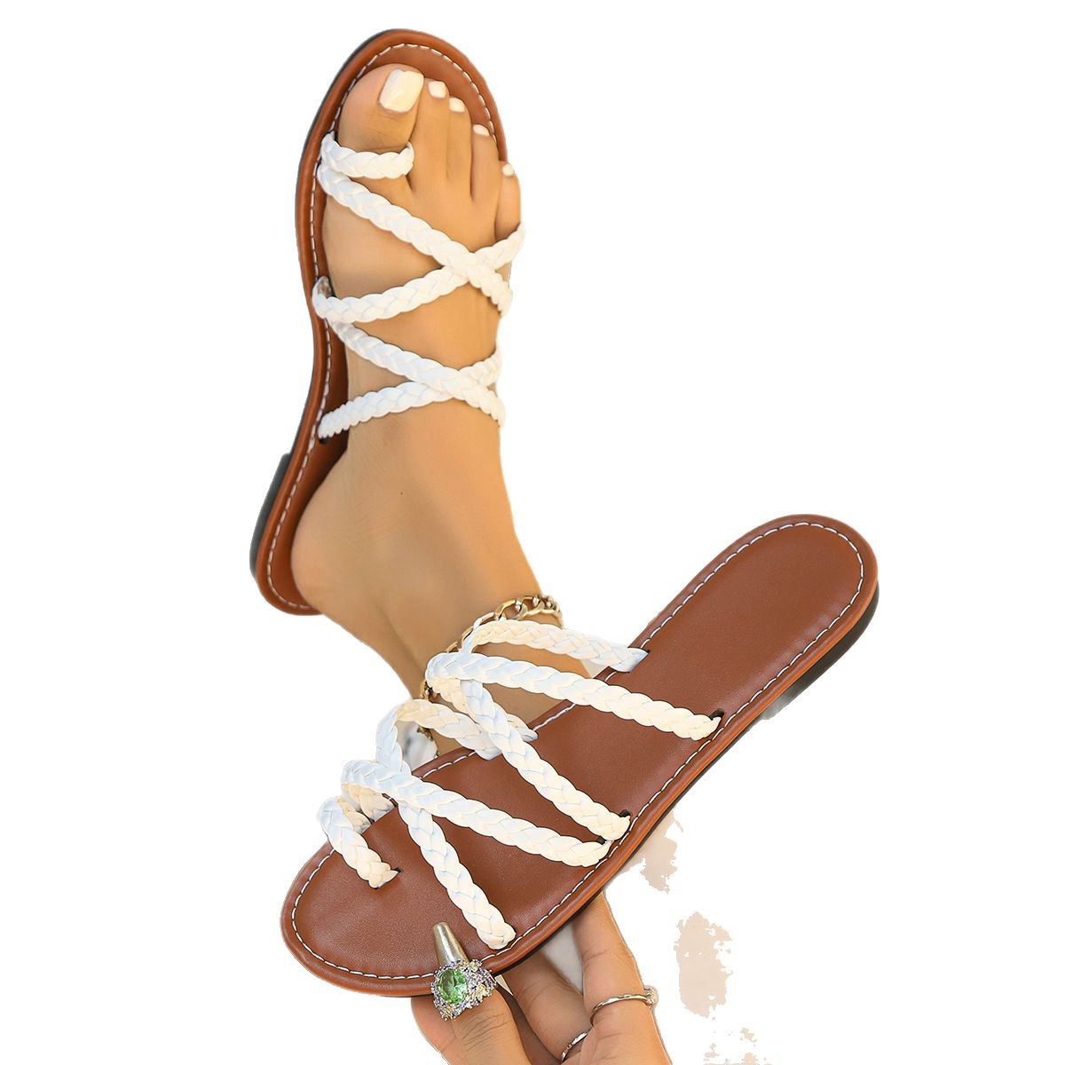 In stock, large-sized flat-bottomed flip-flops for women from Europe and America with simple woven straps, lightweight beach sandals slippe Item Picture