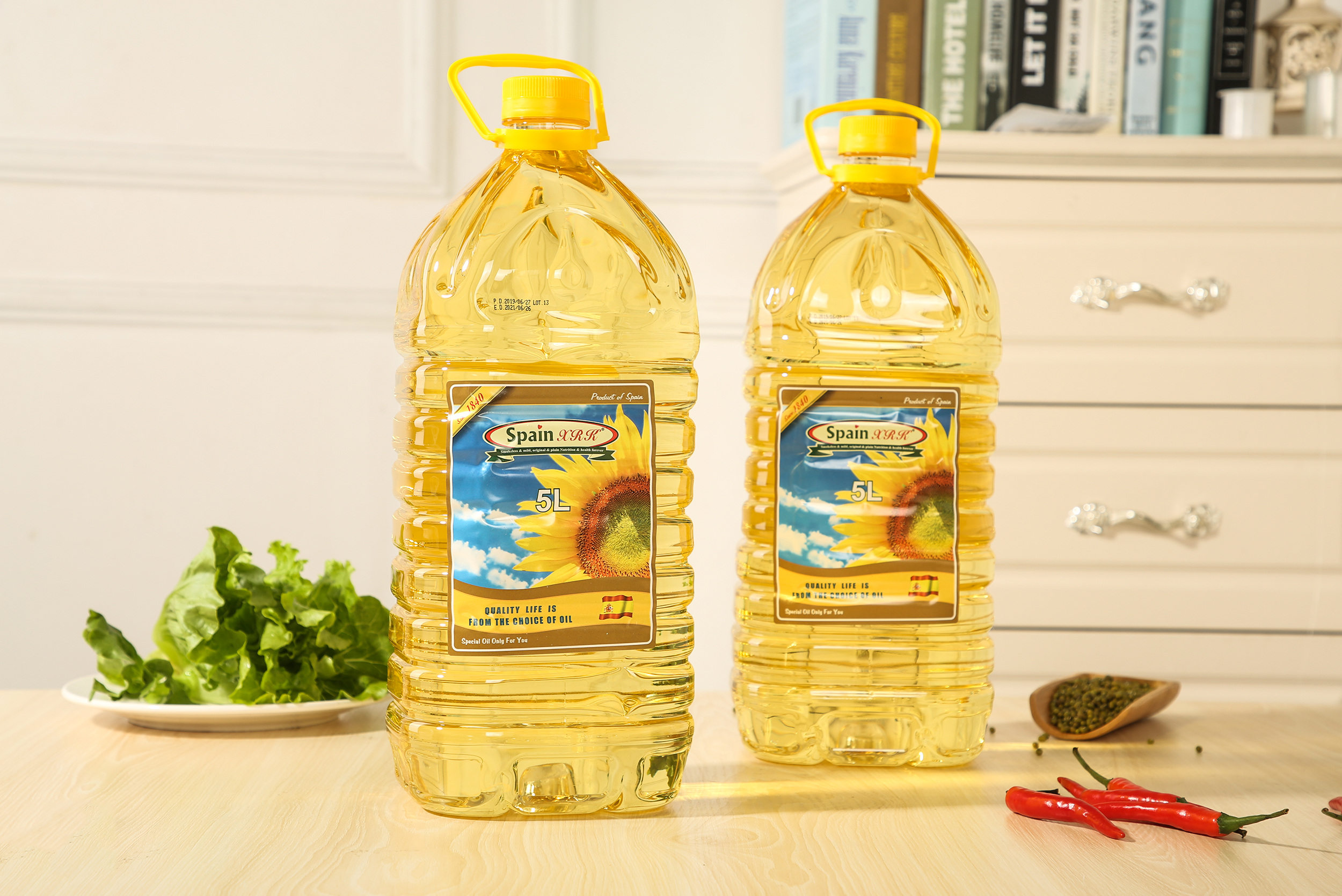 Original bottle, original packaging, 5-liter Spanish imported sunflower oil, pressed mellow and fragrant, non-GMO edible oil details Picture