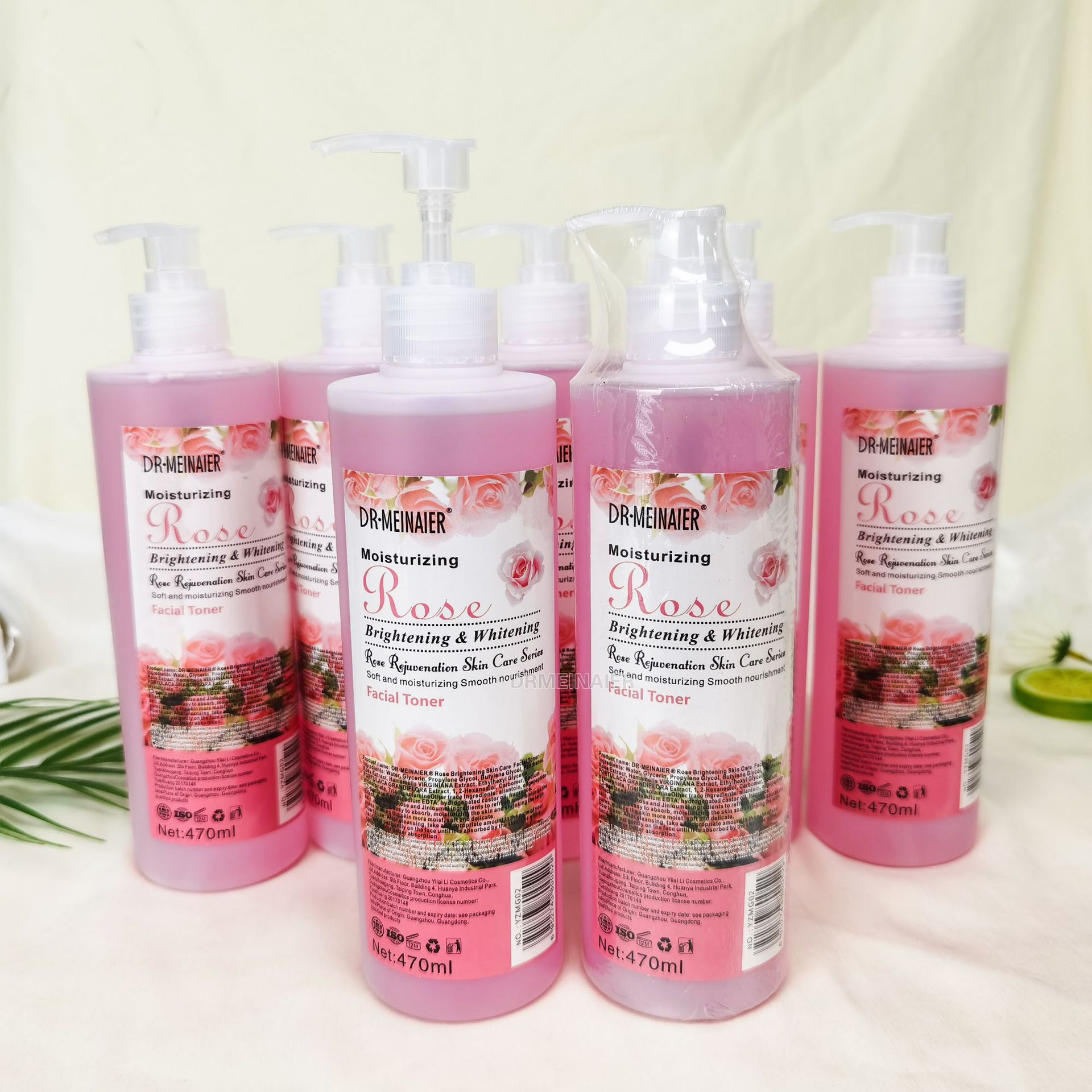 Cross-border Rose Brightening Toner, Shrink Water, Refreshing Oil Control, Pore Shrinking, Hydrating and Moisturizing Softening Water 470ml Application Scenario
