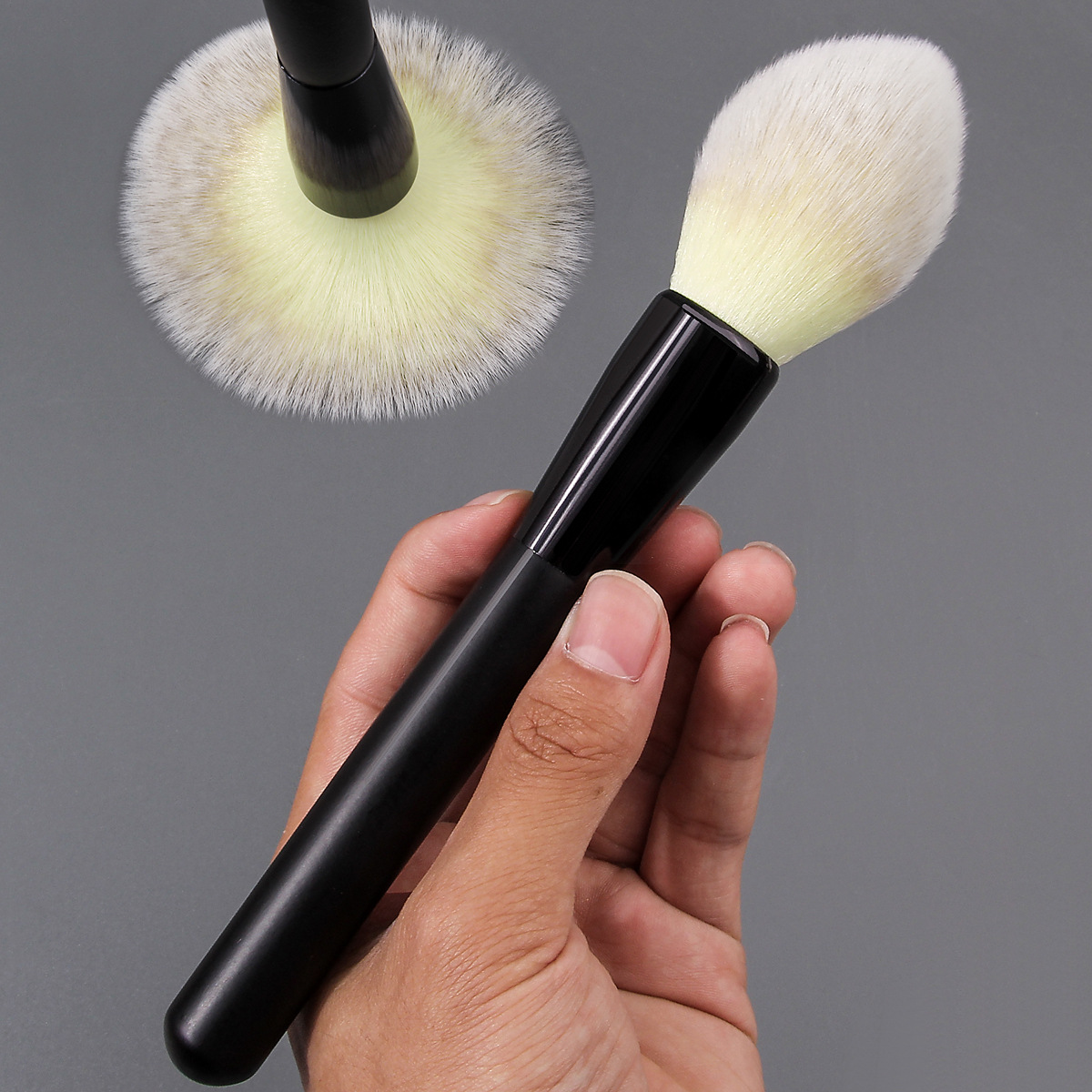 New product in stock: Single Flame Blush brush, multi-functional facial makeup brush, beauty tool, cross-border bestseller details Picture