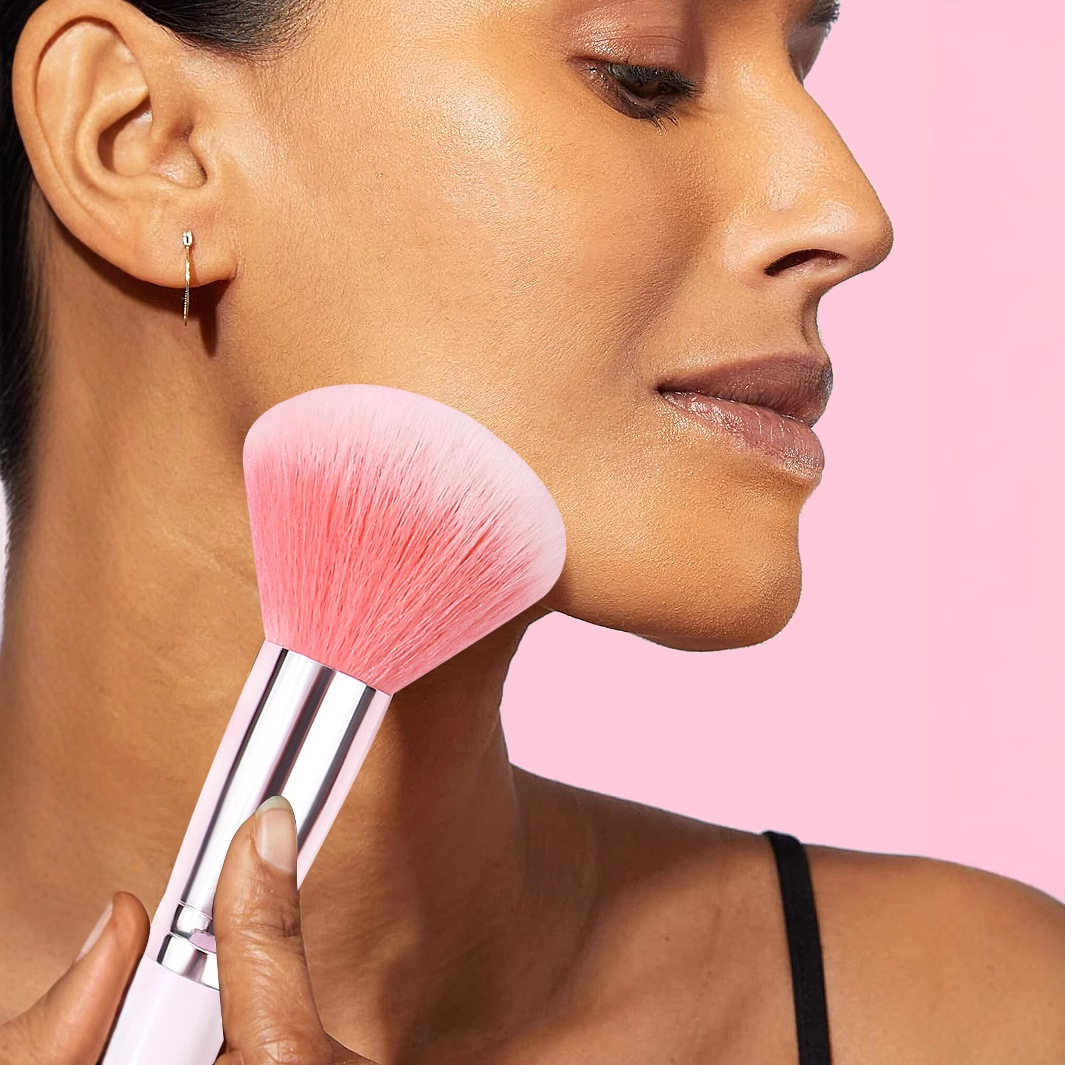 2025 Cross-border best-selling single loose brush Soft Bristle facial blush brush beauty tool beginner setting brush details Picture