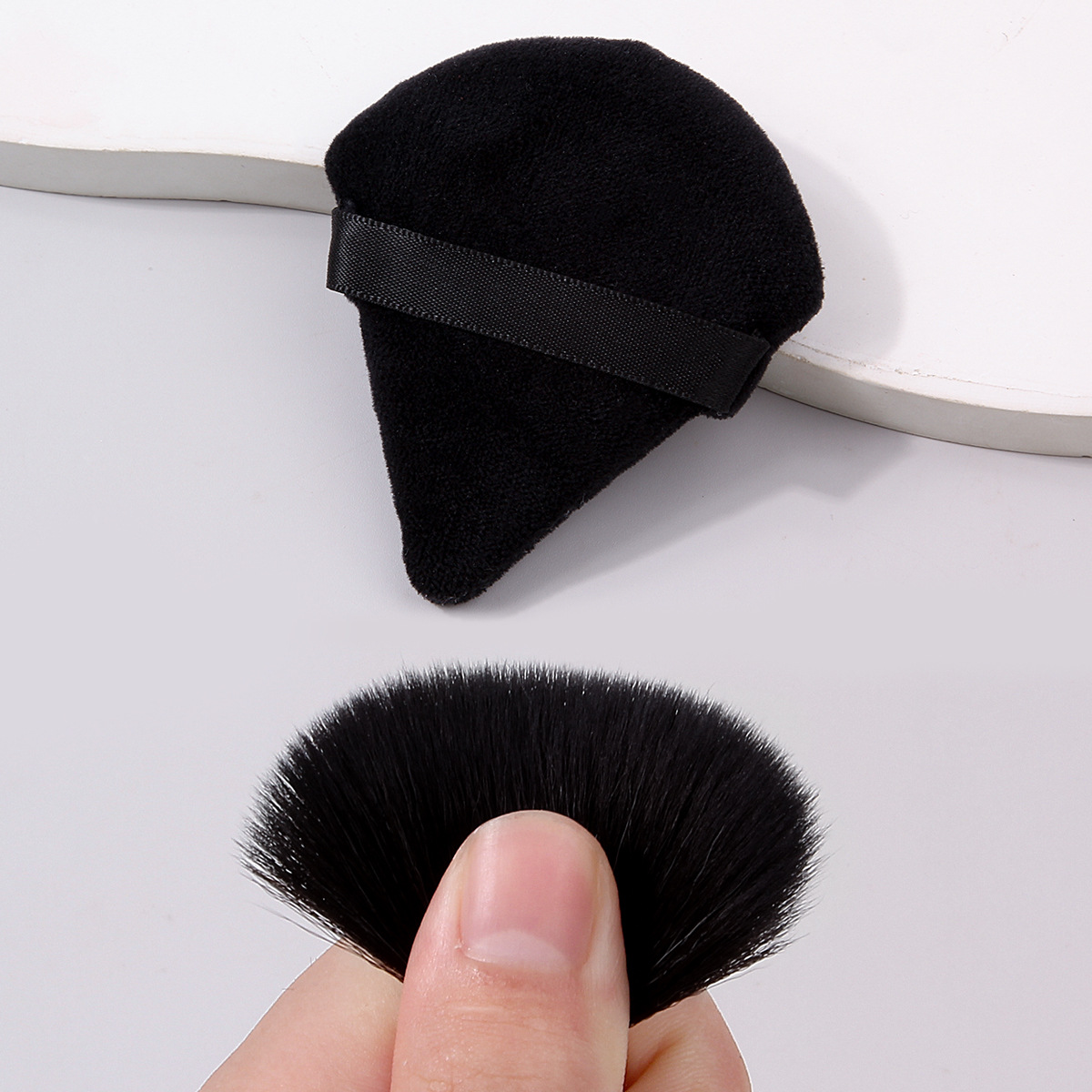 Beginner's black 5-piece makeup brush, setting powder puff, non-powder sponge eyeshadow concealer, refreshing portable set brush Specification drawing