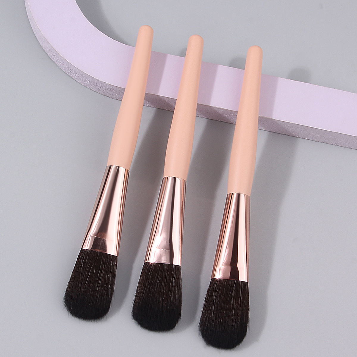 Single multi-functional honey brush, apricot-colored wooden handle loose powder contour brush, soft bristle high-gloss blush brush, makeup tool in stock full figure