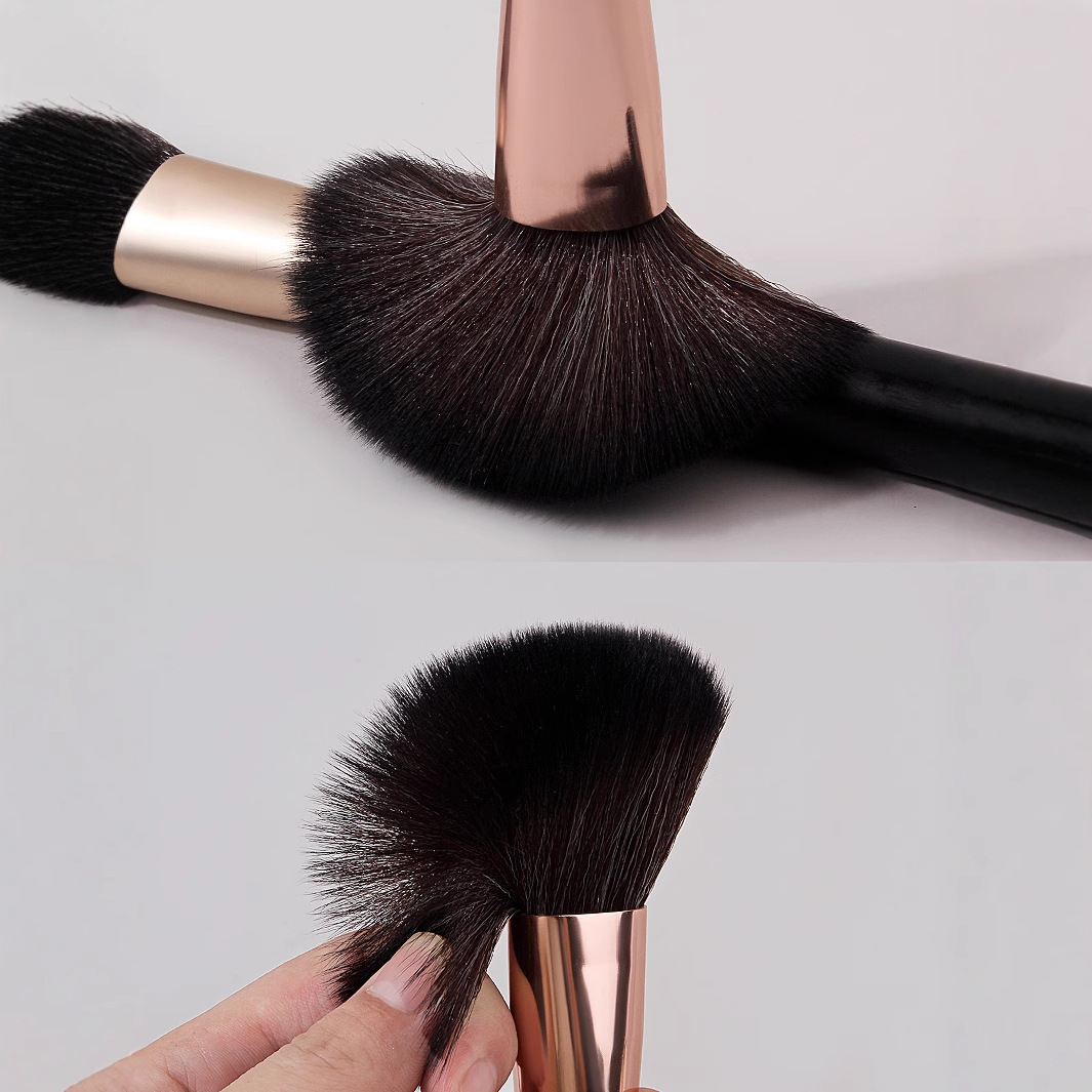 High-quality large-sized blush brushes, wood-handled makeup brushes, loose powder brushes, foundation brushes, and beauty tools in stock from the manufacturer details Picture