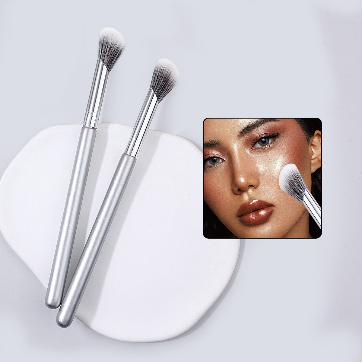 Silver flame Highlight brush, Nose side shadow brush, portable soft bristle eye makeup and blending brush for beginners, in stock makeup tools full figure