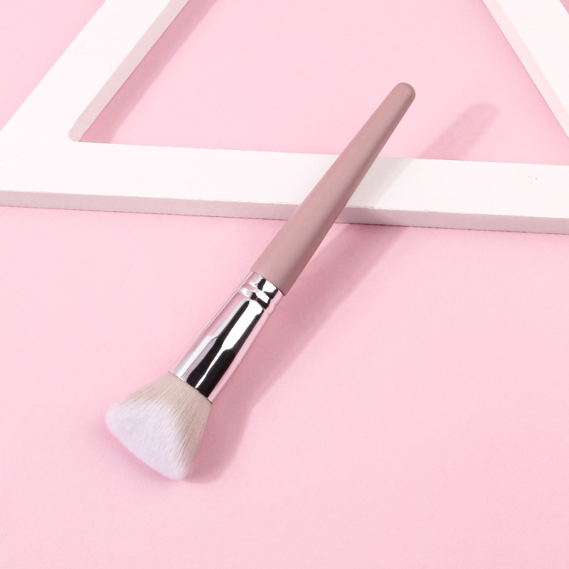 Single facial makeup and contouring brush, soft-bristled portable makeup brush, shadow brush, irregular-shaped brush, wholesale in stock Specification drawing