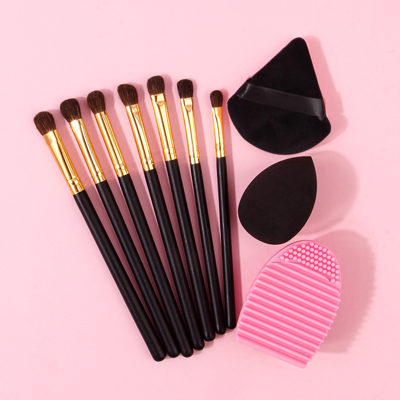 Black 7-piece horsehair eyeshadow brush set, makeup brush combination, washer, foundation, sponge and egg set, complete set in stock Application Scenario