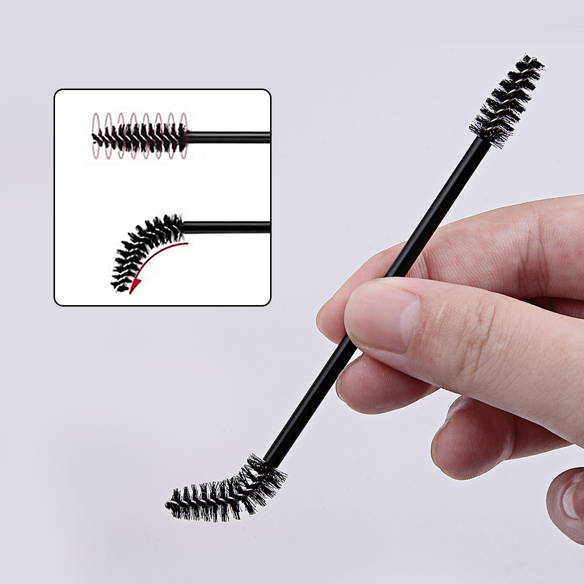 Portable eyelash extension double-head brush, eyelash brush, spiral eyebrow brush, comb and sweep eyebrows, portable ultra-fine makeup and eyelash extension worker Application Scenario