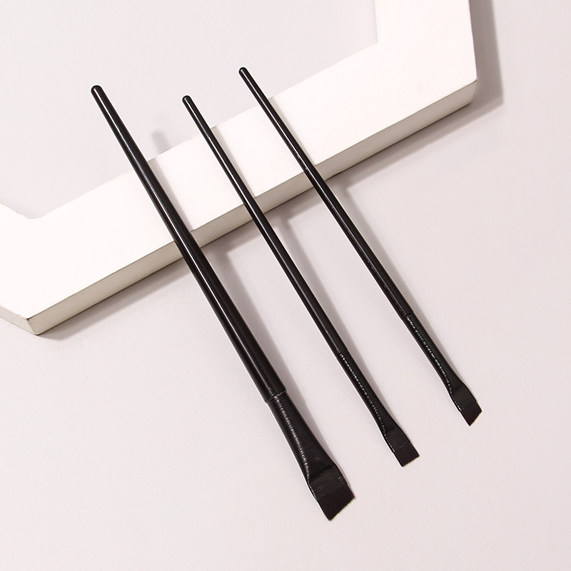 Black 3-piece brushed blade makeup brush set, angled eyebrow brush, flat line eyeliner brush, slender blade set details Picture
