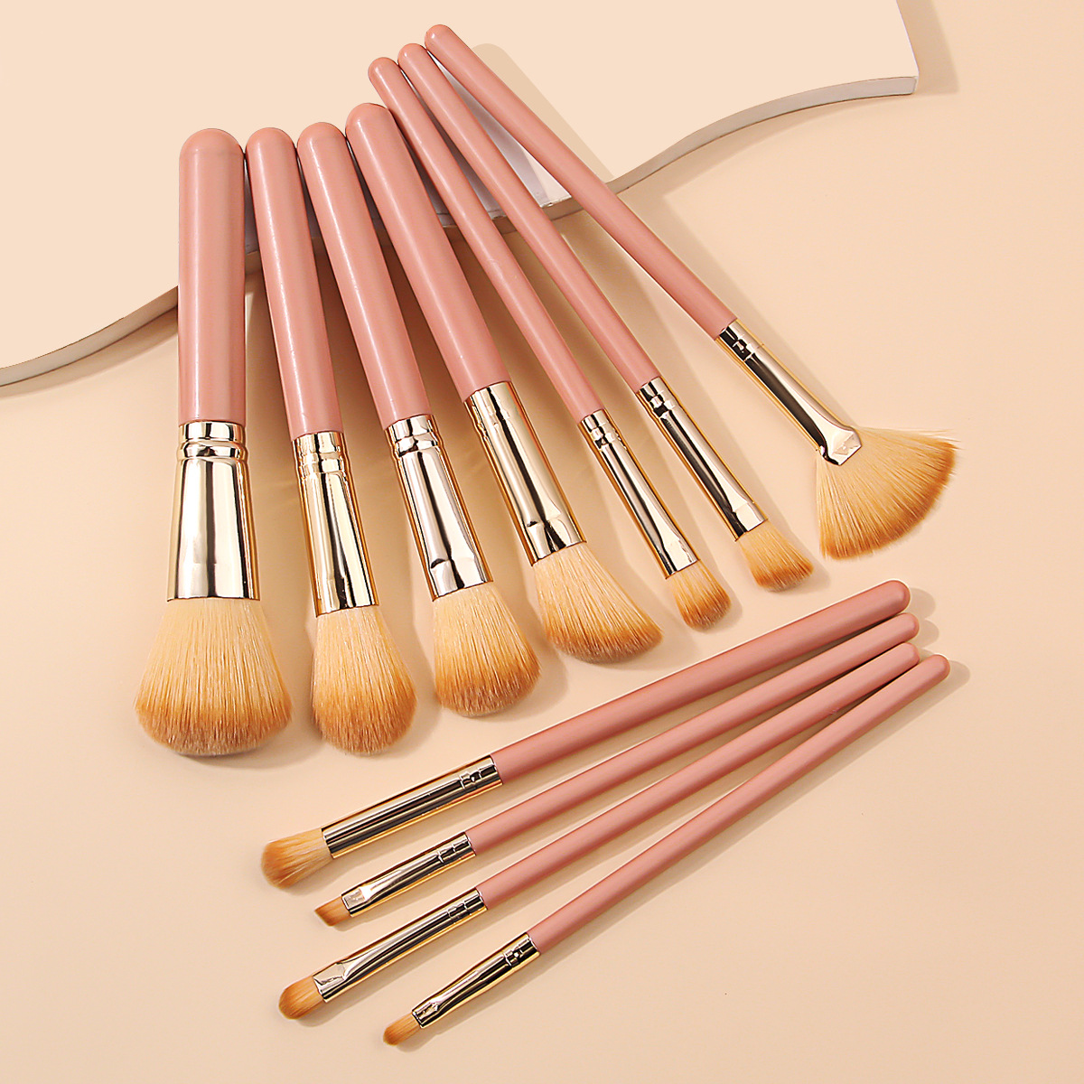 New 11-piece makeup brush set, non-shedding makeup brush, eyeshadow brush, portable loose powder brush, beauty tools in stock full figure