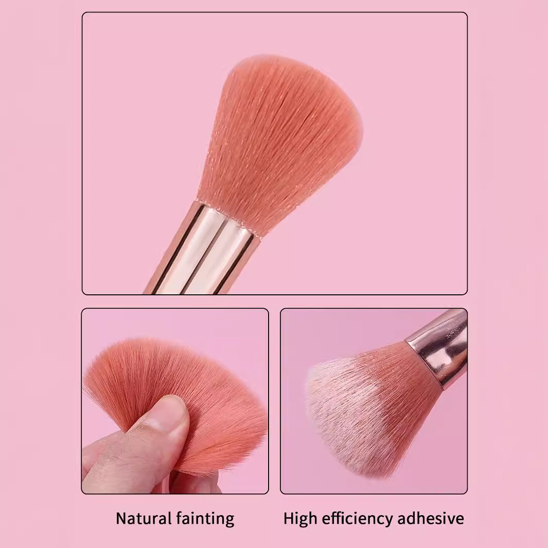 Pure handcrafted soft-bristled single blush brush, loose brush, brightening and highlighting brush, a multi-functional portable makeup tool for beginners details Picture