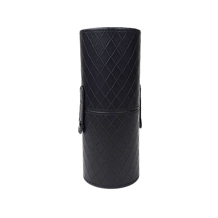 Black diamond-patterned makeup brush holder, large-capacity complete set of makeup brush storage holder, riveted, simple beauty tools wholesale Application Scenario