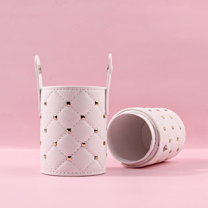 Wholesale of white tangerine buckle makeup brush storage bucket with dust-proof cover and travel portable beauty tool storage bucket details Picture