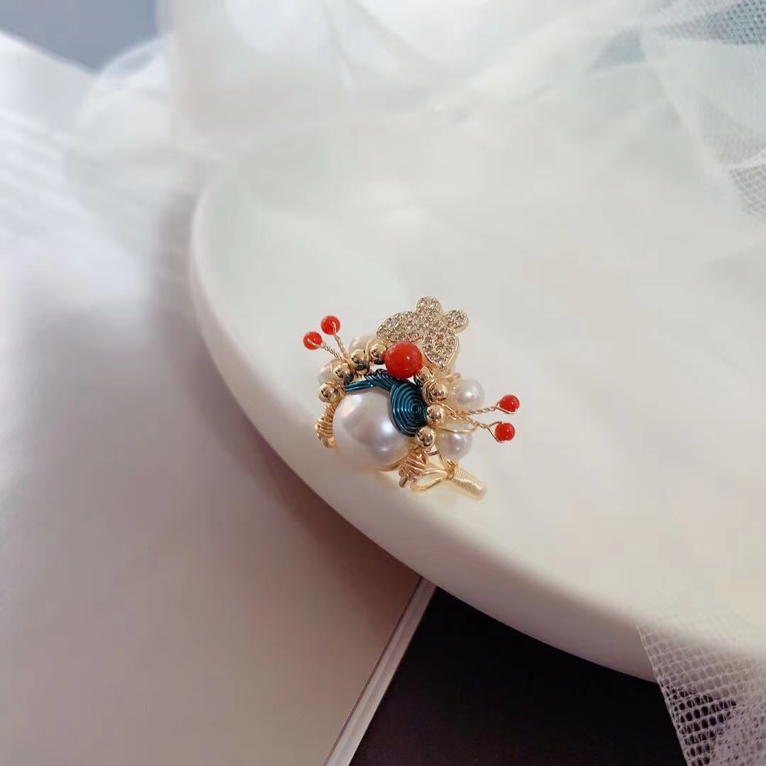 A pink and sweet pearl ring with a female Internet celebrity style, a single-ring fashionable and sweet style, and a unique and trendy decoration ring Item Picture