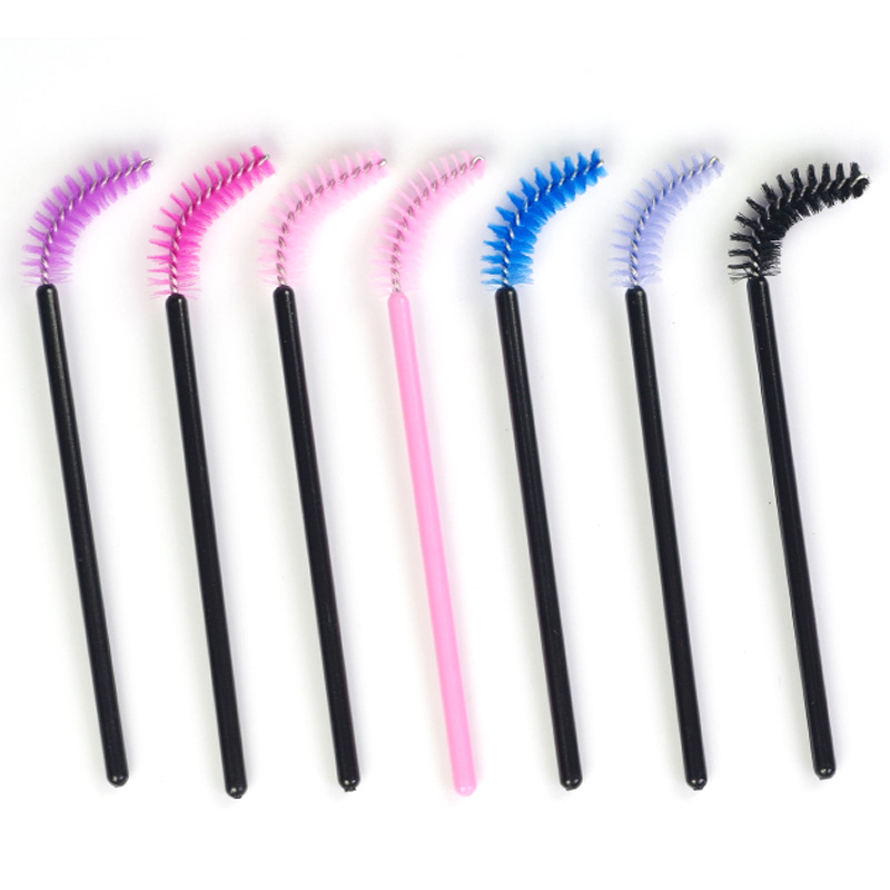 Disposable eyelash curlers, eyelash extensions, eyelash brushes, eyebrow combs, spiral brushes, small brushes, eyebrow brushes, essential for makeup Application Scenario